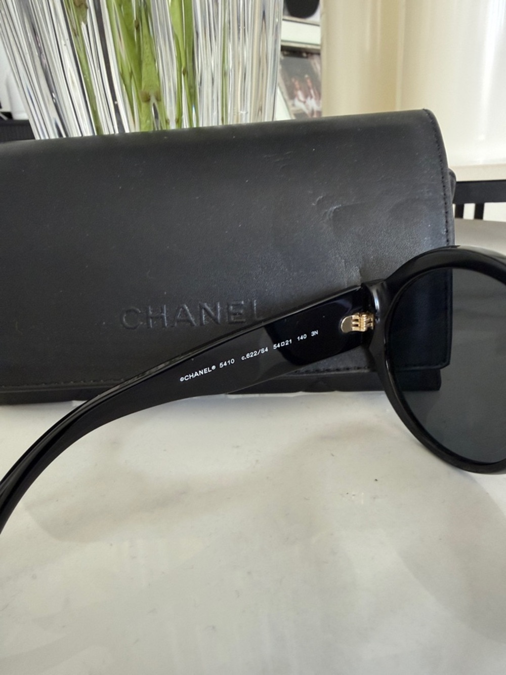 CHANEL Black Round Acetate Sunglasses with Case - Picture 4 of 4